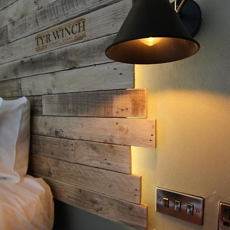 Tyr Winch Hotell Cardiff Exteriör bild